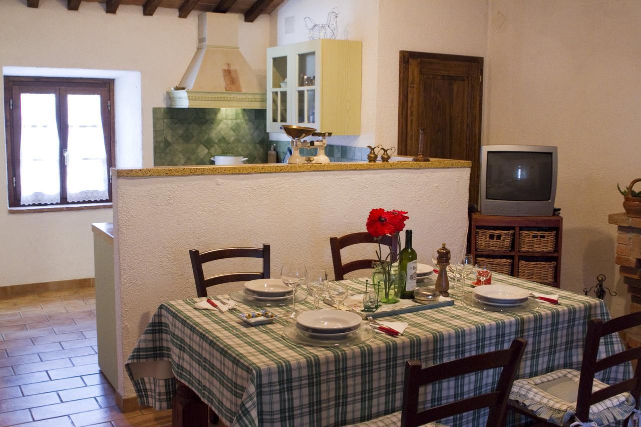 Agriturismo Santa Caterina Castelnuovo di Val di Cecina Cameră foto